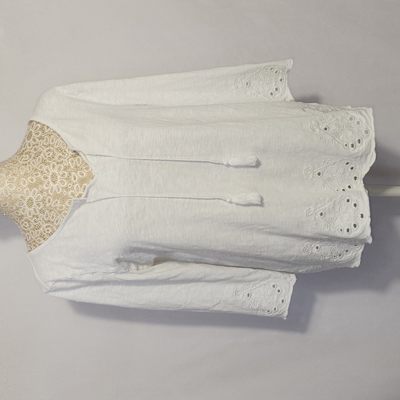Talbots White Eyelet Embordered Gauzy Tassel Tie Front Boho Hippie Tunic Top SZM - Picture 1 of 13
